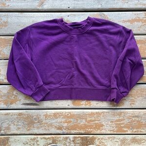 Lululemon Purple Crop Crewneck - Size 4-6 (?)